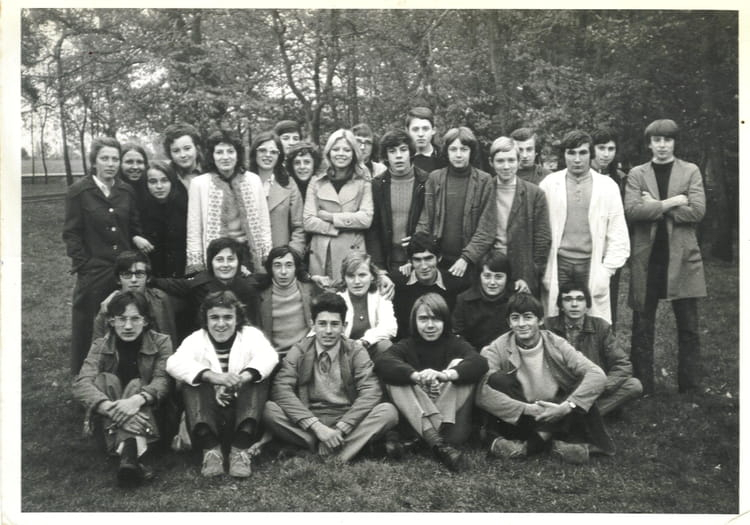 Photo De Classe 2Nd T2 De 1971, Lycée Bernard Palissy destiné Coloriage 2T2