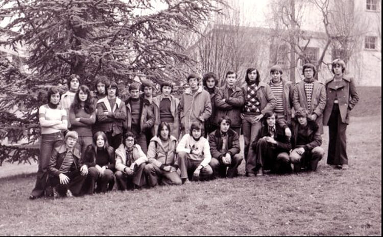 Photo De Classe 2T2 De 1976, Lycée D&amp;#039;Enseignement Général tout Coloriage 2T2