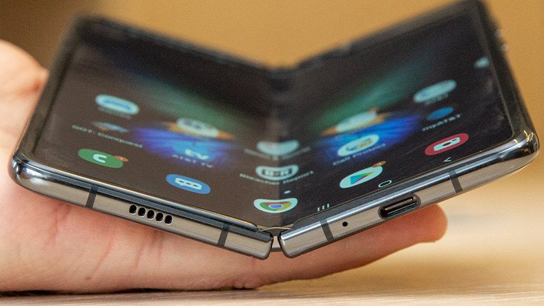 Samsung Galaxy Z Fold 3 Price, Release Date And Features avec Z Fold 3 Dessin,