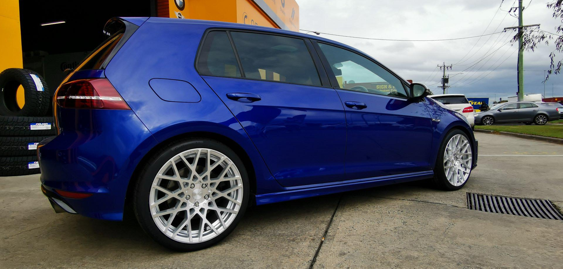 Volkswagen Golf R 7 Blue Rotiform Blq | Wheel Front à Golf 7 R Dessin