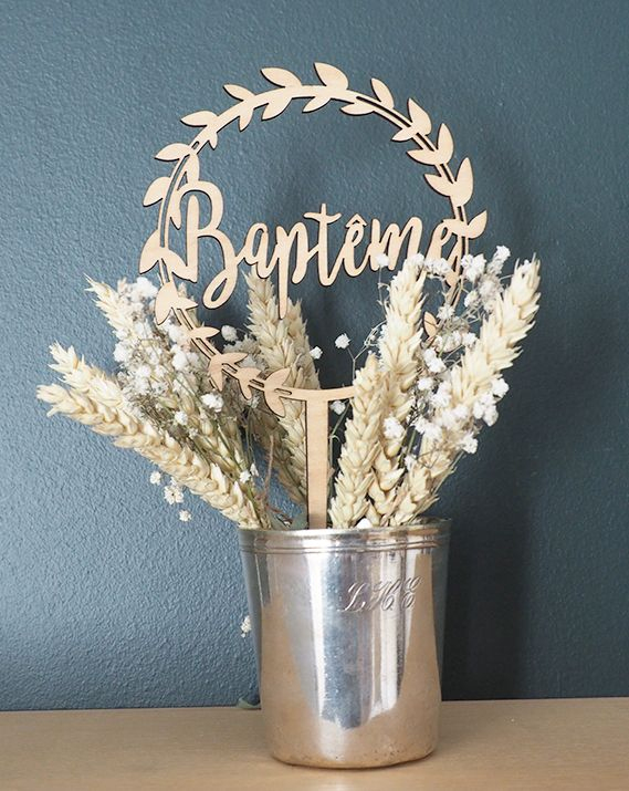 Cake Topper &amp;quot;Baptême&amp;quot; En Bois | Idee Decoration Bapteme, Idee Deco intérieur Déco Table Baptême Champêtre