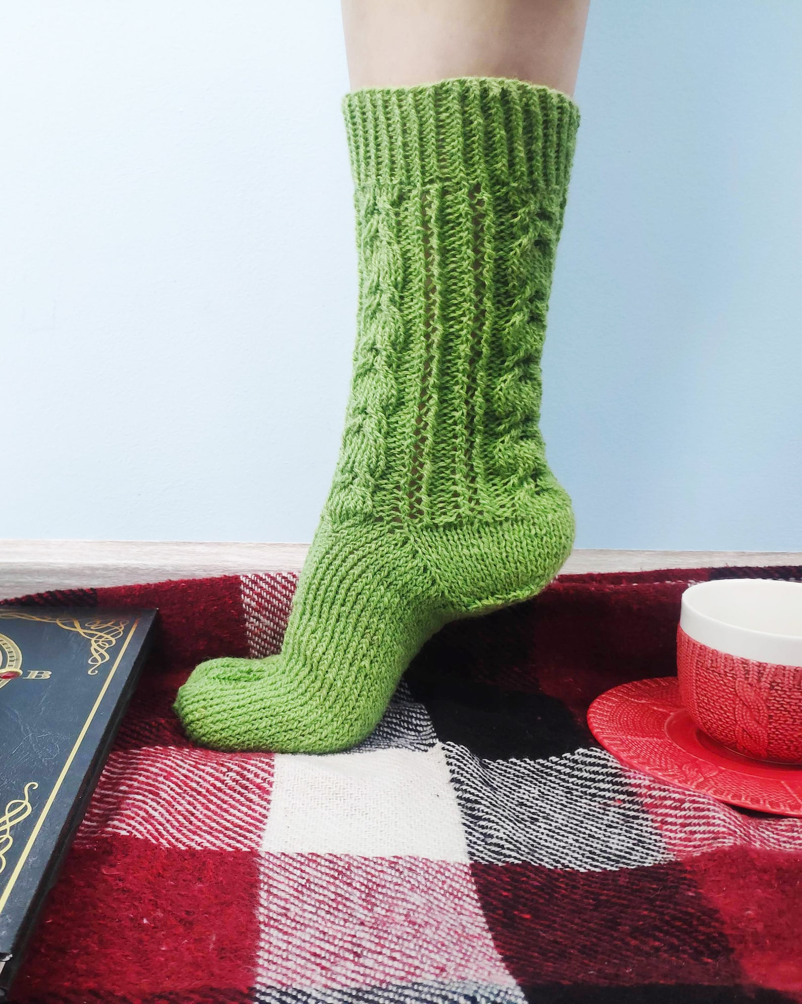 Chaussettes En Laine Tricotées À La Main Vert Chaussettes | Etsy encequiconcerne Chaussette En Tricot Gratuit En Pdf