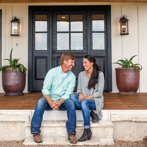 Chip And Joanna Gaines Reach Settlement In Lead Paint Case Worth $200K encequiconcerne Chip Et Joanna Gaines 2023