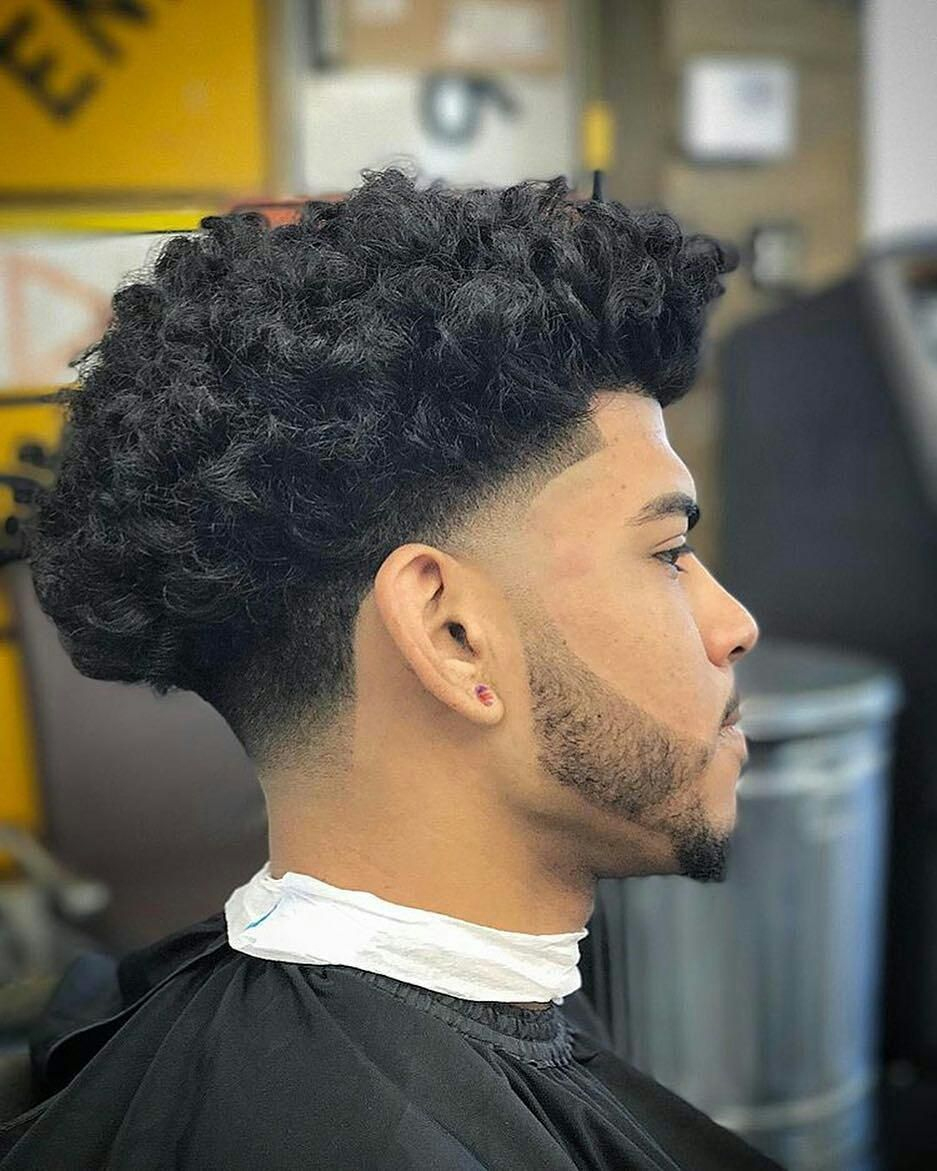Coiffure Homme - | Fade Haircut, Tape Up Haircut, Curly Hair Fade pour Dégradé Cheveux Bouclés Homme