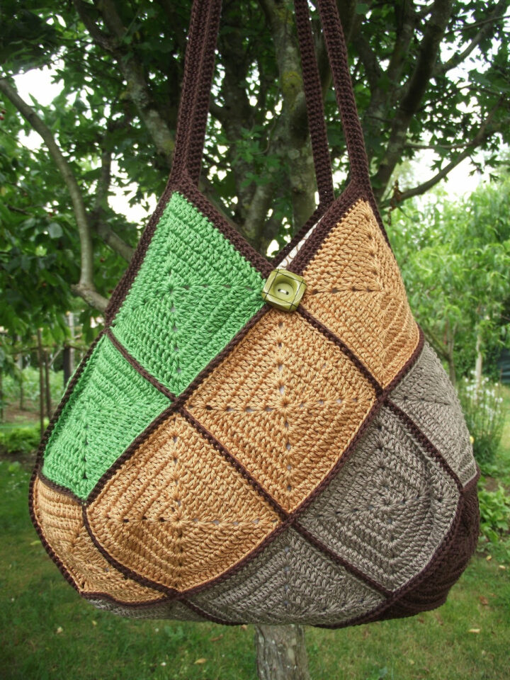 Crochet Et Tricot Facile Avec Explications: Sac Crochet 22 Carrés encequiconcerne Sac Au Crochet Avec Explication Gratuite