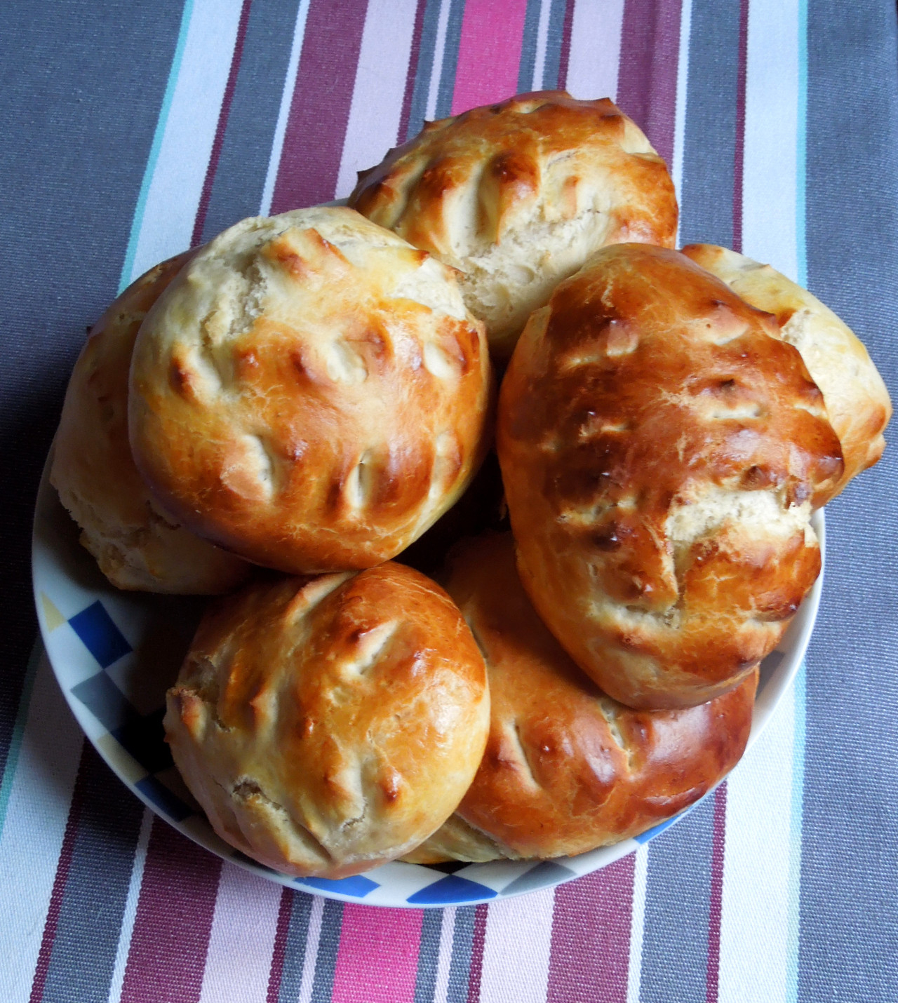 Dans Mon Assiette: Pains Au Lait Maison tout Recette Pain Au Lait Grand Mère