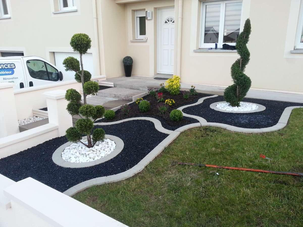 Decor Jardin Exterieur : Idee Deco Massif Jardin - Mc Immo pour Parterre Cailloux Blanc Et Ardoise