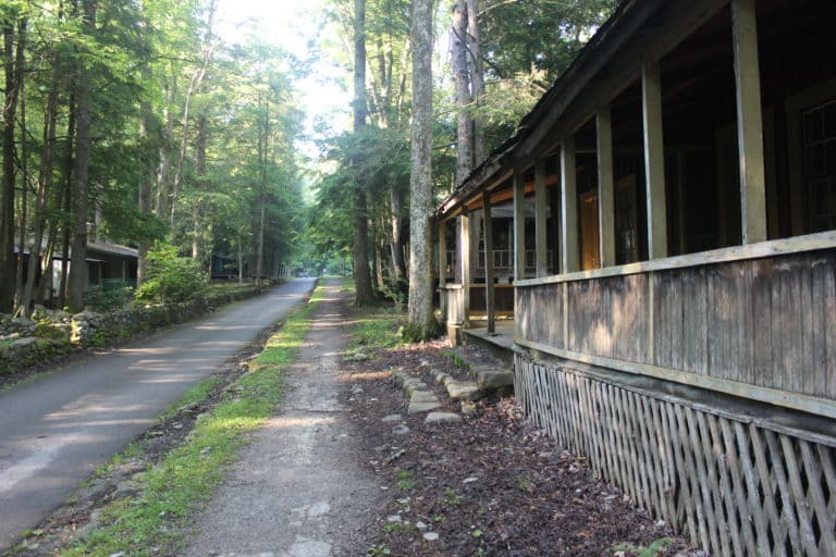 Elkmont Tn Ghost Town&amp;#039;S Sad History &amp;amp; Why You Need To Visit! concernant Tn Ghost Green