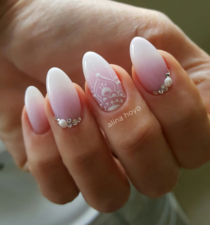 Épinglé Par Lucia Darcy Sur Nails | Vernis À Ongles, Jolis Ongles, Ongles pour Ongle Gel Blanc