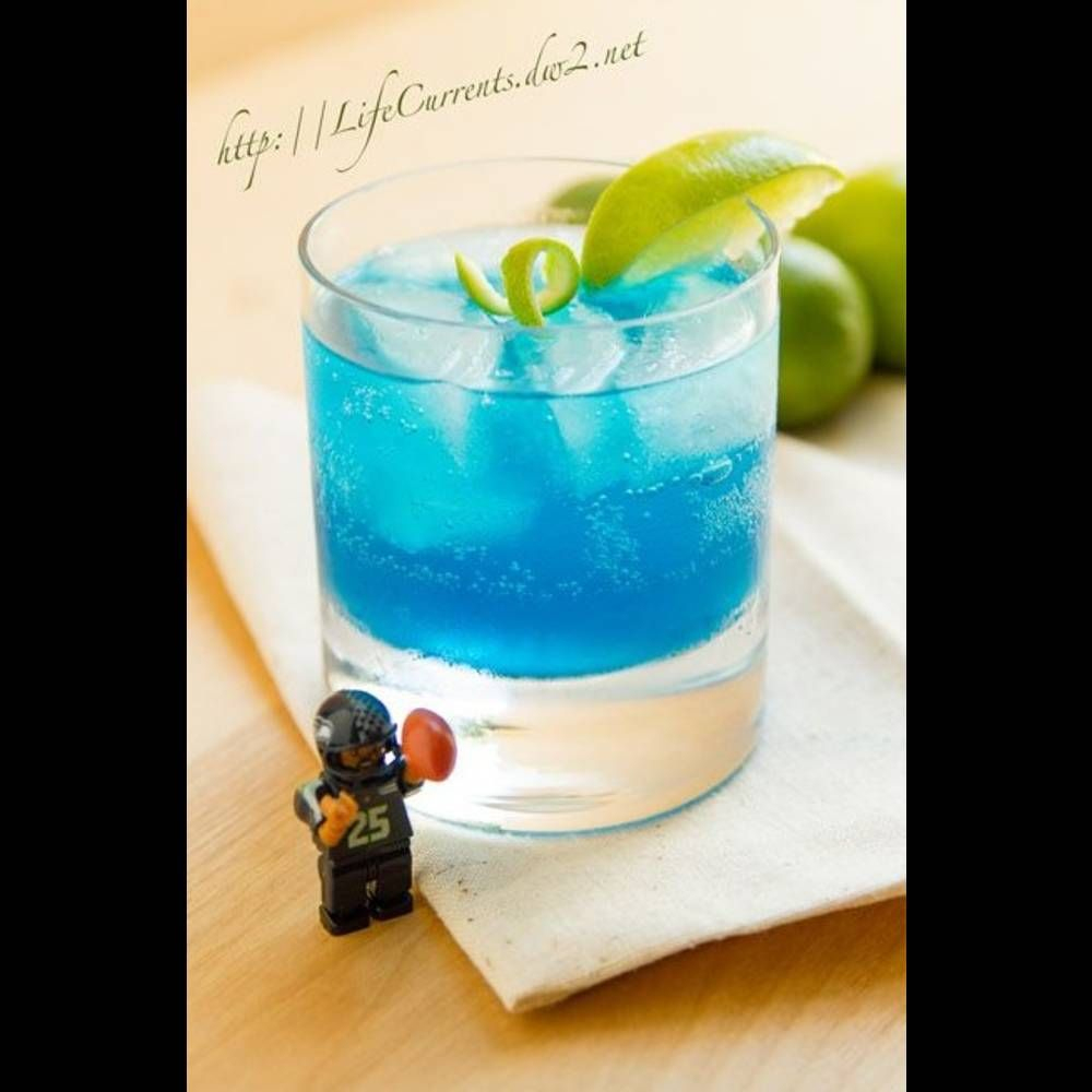 Épinglé Sur Coktails dedans Cocktail Bleu Sans Alcool
