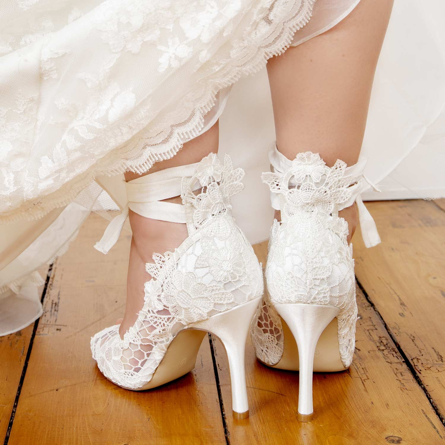 Escarpins Mariage En Dentelle Avec Ruban - Instant Précieux avec Chaussures De Mariée Élégantes Et Originales