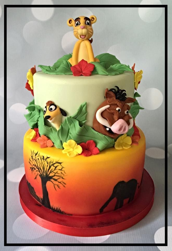 Lion King Birthday Cake, With Simba, Pumba And Timon. Botton Tier serapportantà Gateau Roi Lion