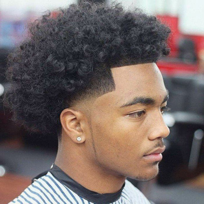 Mini Afro Taper Fade serapportantà Coupe Afro Homme Court