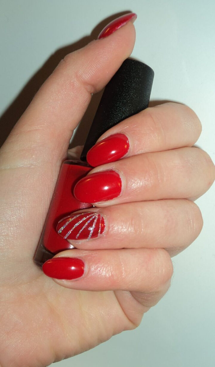 Ongles Au Gel Rouge #Gel #Ongles #Rouge | Ongles Rouges Et Argent serapportantà Ongle Gel Rouge