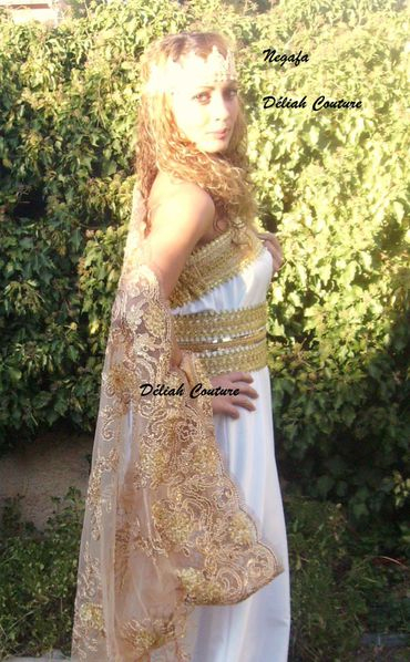 Robe Kabyle Moderne Blanche/Or Modele 2011 / 2012 - Creation Deliah pour Robe Kabyle Blanche