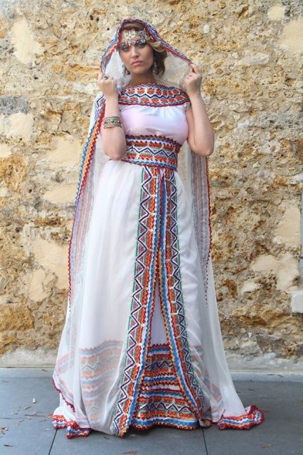 Robes Kabyles Haute Couture, Haute Couture, Robe Katifa à Robe Kabyle Blanche