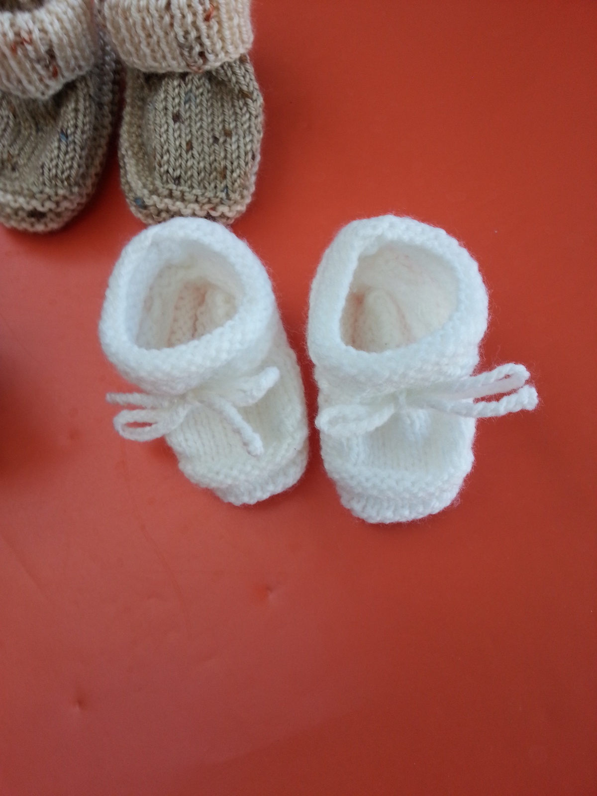 Tricot : Chaussons Bébé Lily Tutoriel Gratuit - Blog Crochet Et Tricot destiné Tricot Chaussons Bébé Naissance Pdf