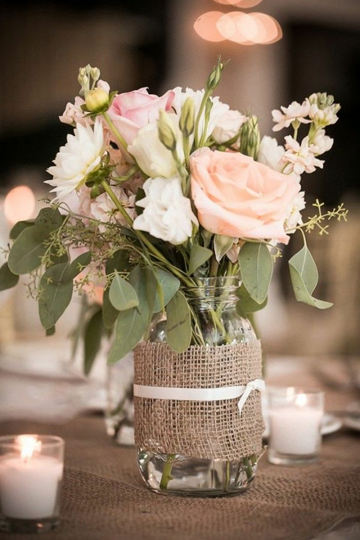 Un Gros Bouquet De Fleurs Pour Créer Une Décoration De Table | Deco à Centre De Table Champetre