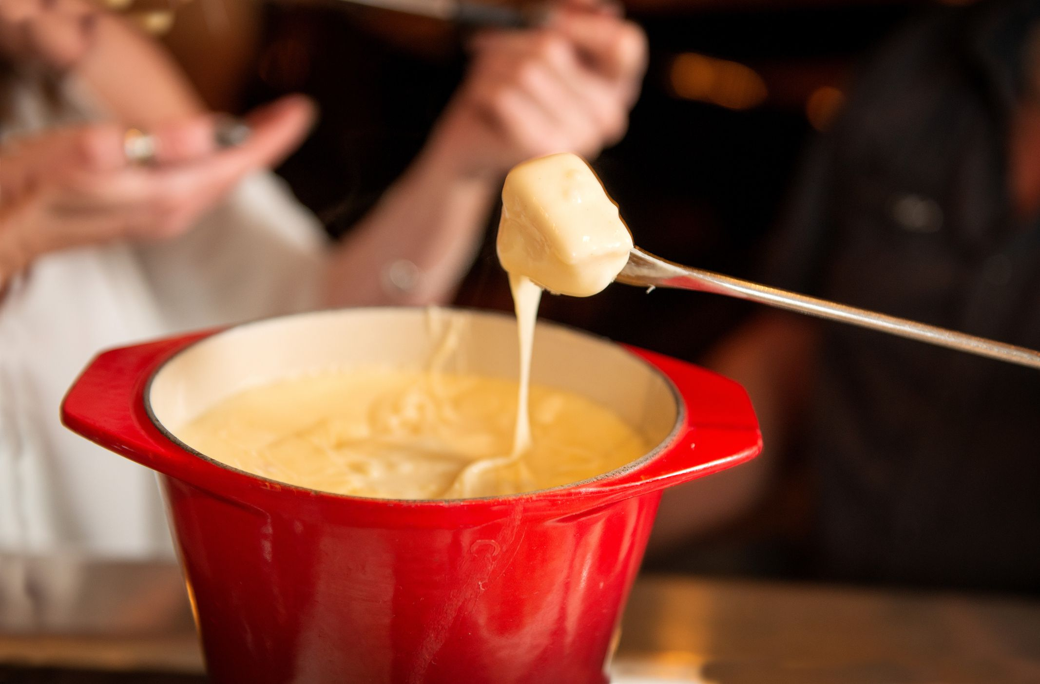 What Is Fondue? avec Fondu A Blanc