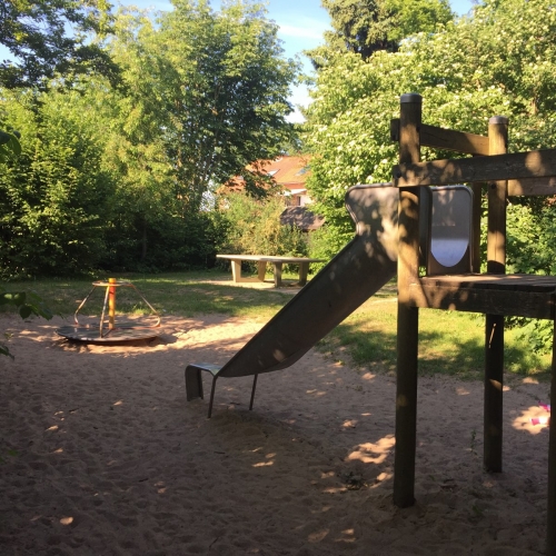  Spielplatz Am Paul Gerhard Kindergarten in Lüneburg Motiv 