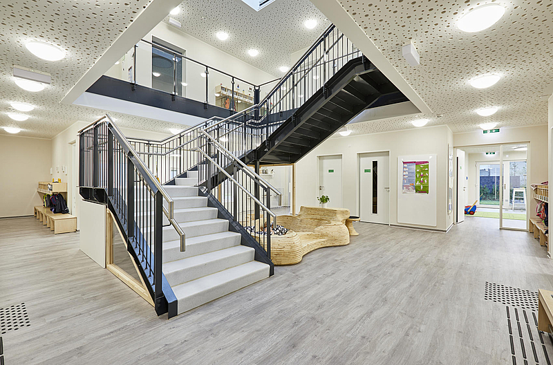  Foto zu Erster FRÖBEL-Kindergarten in Düsseldorf feierlich eröffnet - Fröbel 