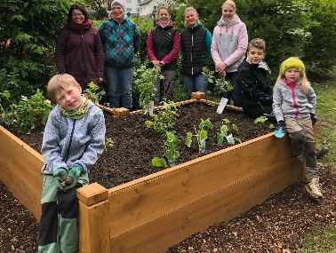  Hochbeet im Kindergarten Geiß-Nidda 